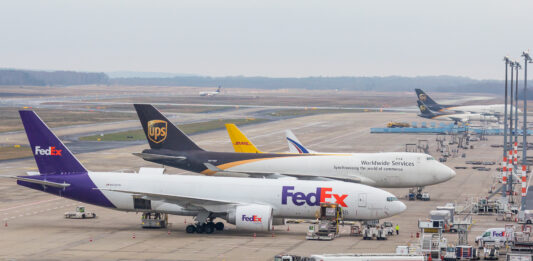 Je vais vous expliquer comment j’importe depuis la Chine en DHL ou UPS (étape par étape)