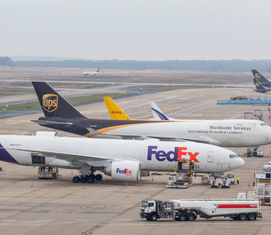 Je vais vous expliquer comment j’importe depuis la Chine en DHL ou UPS (étape par étape)