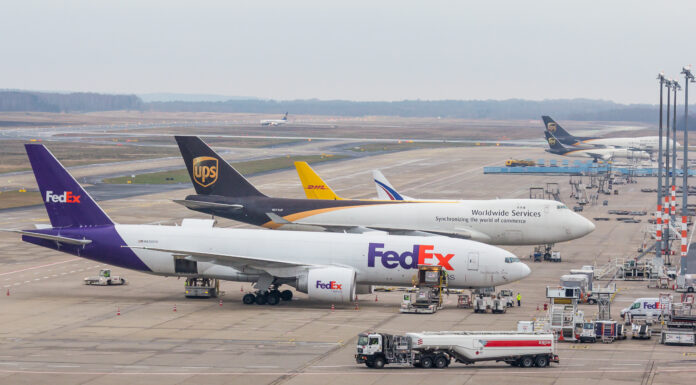 Je vais vous expliquer comment j’importe depuis la Chine en DHL ou UPS (étape par étape)